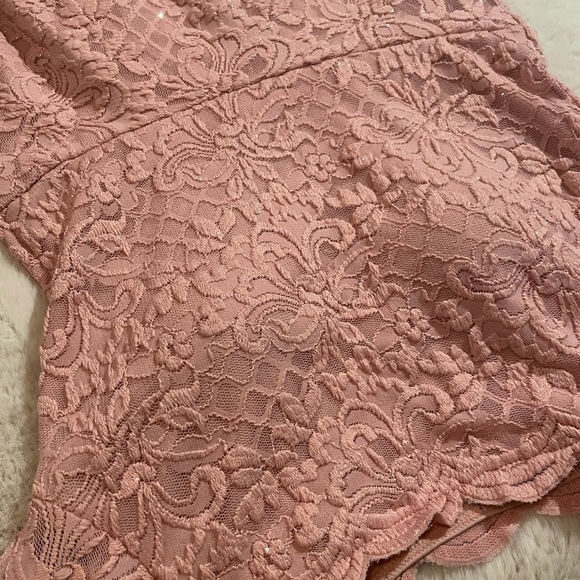 PINK SPARKLY DRESS! - Picture 2 of 6